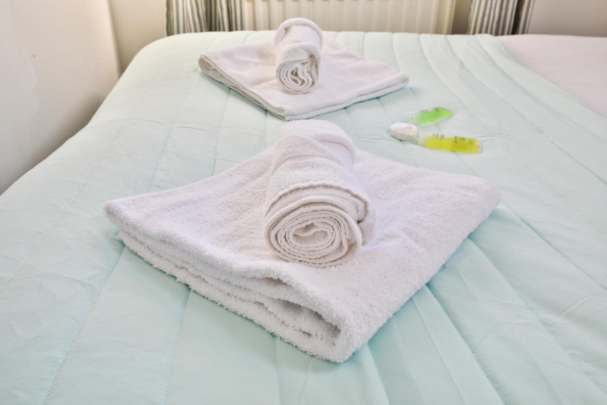 Stayright 2 Bed Beach House With Private Parking- Next To Barry Beach And Jackson Bay Exteriör bild