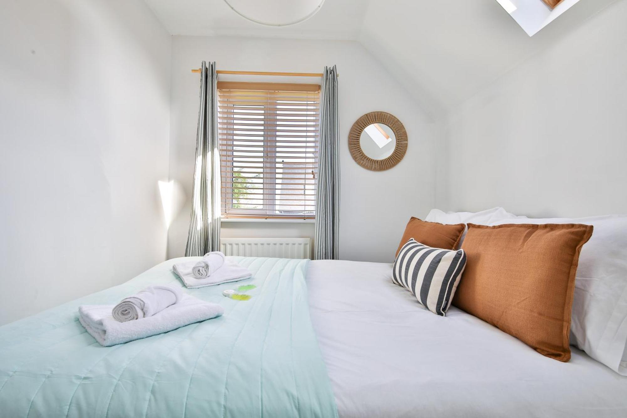 Stayright 2 Bed Beach House With Private Parking- Next To Barry Beach And Jackson Bay Exteriör bild