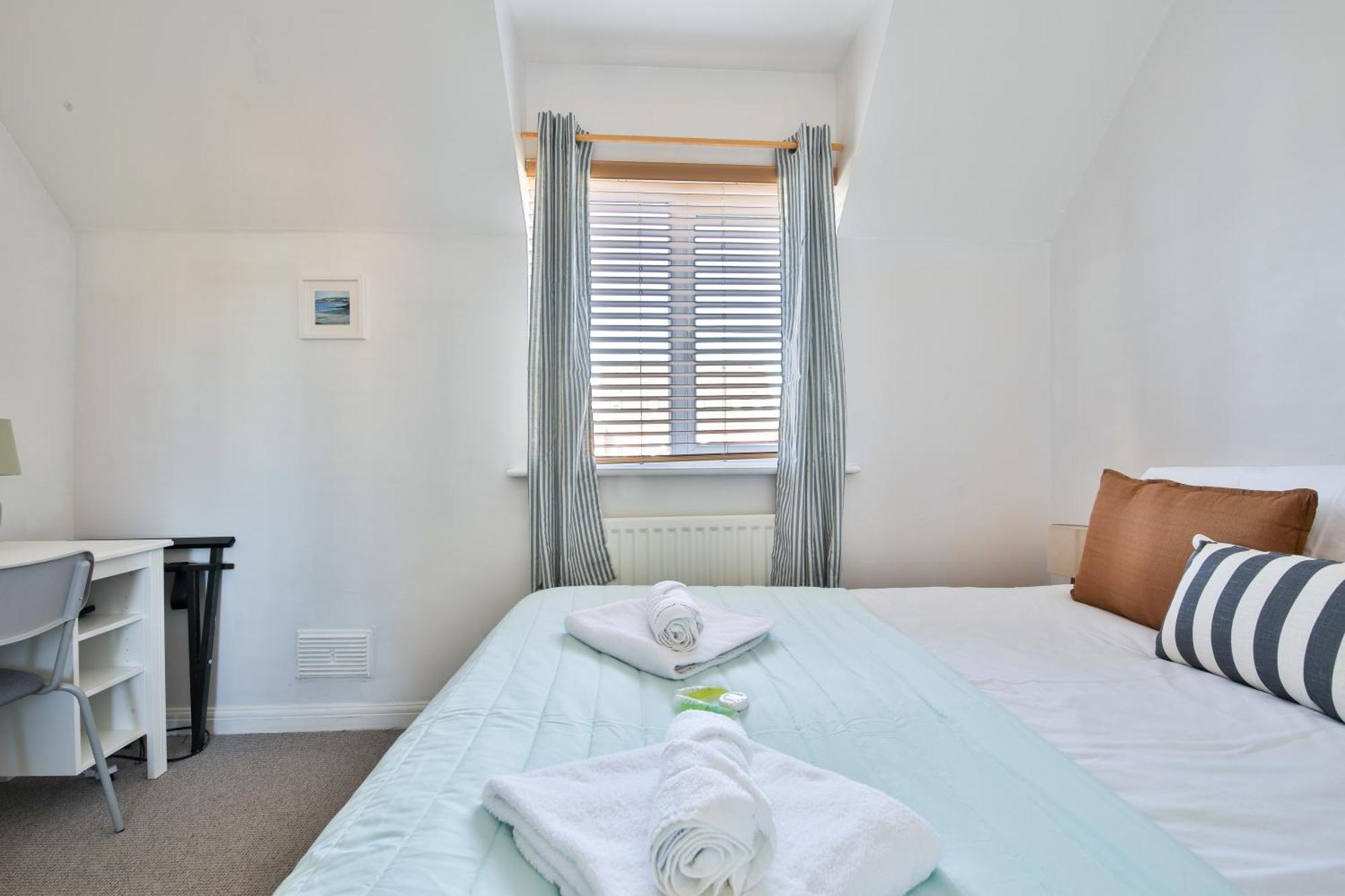 Stayright 2 Bed Beach House With Private Parking- Next To Barry Beach And Jackson Bay Exteriör bild