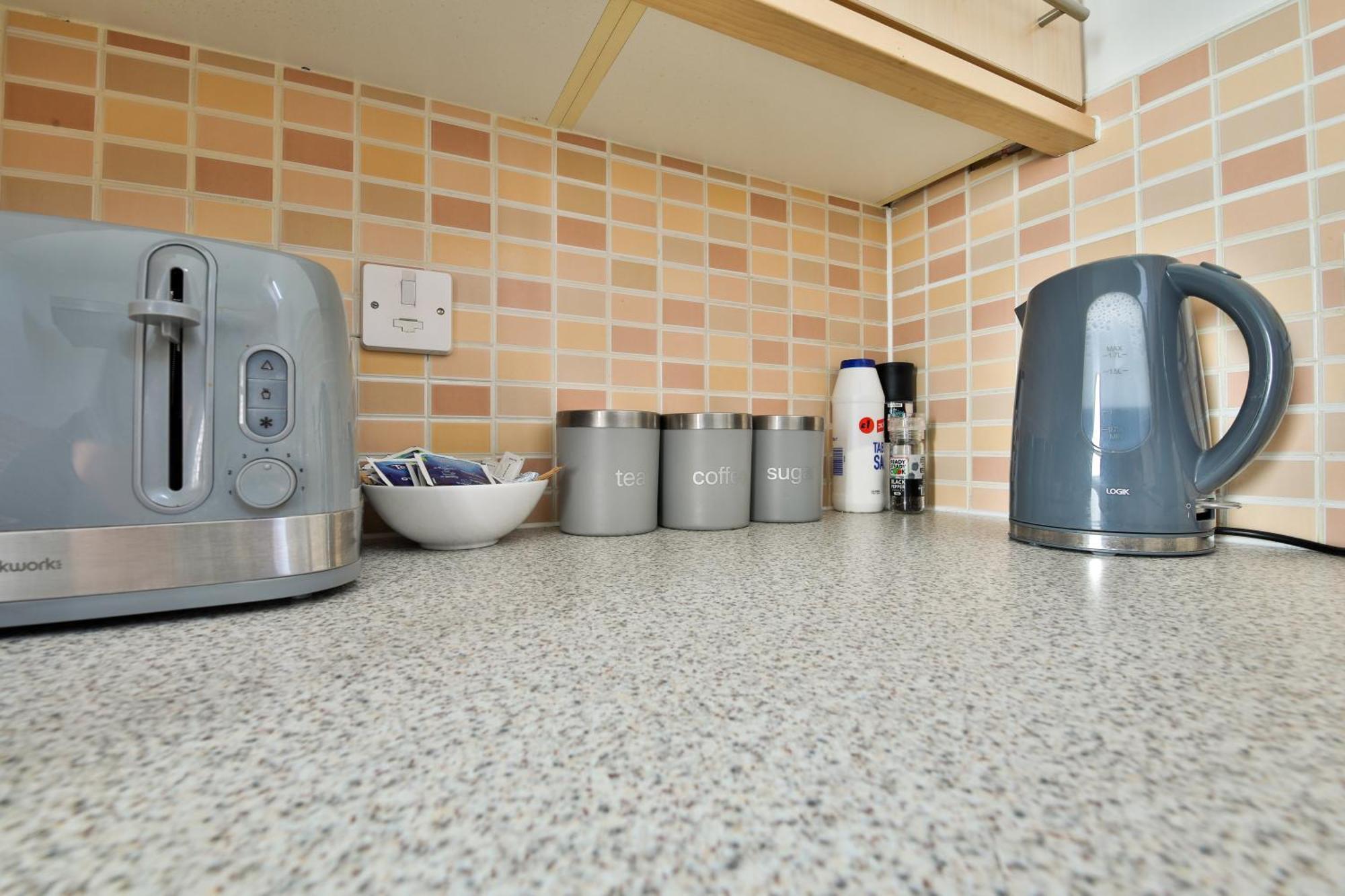 Stayright 2 Bed Beach House With Private Parking- Next To Barry Beach And Jackson Bay Exteriör bild