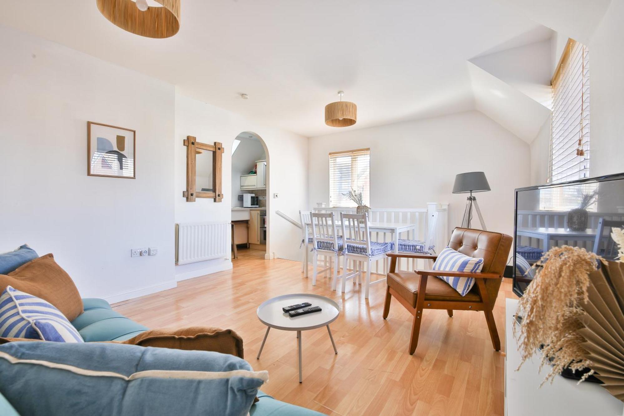Stayright 2 Bed Beach House With Private Parking- Next To Barry Beach And Jackson Bay Exteriör bild